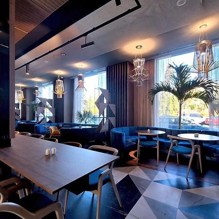Radisson Blu Aurum Hotel, Brasov Luaran gambar Restaurant