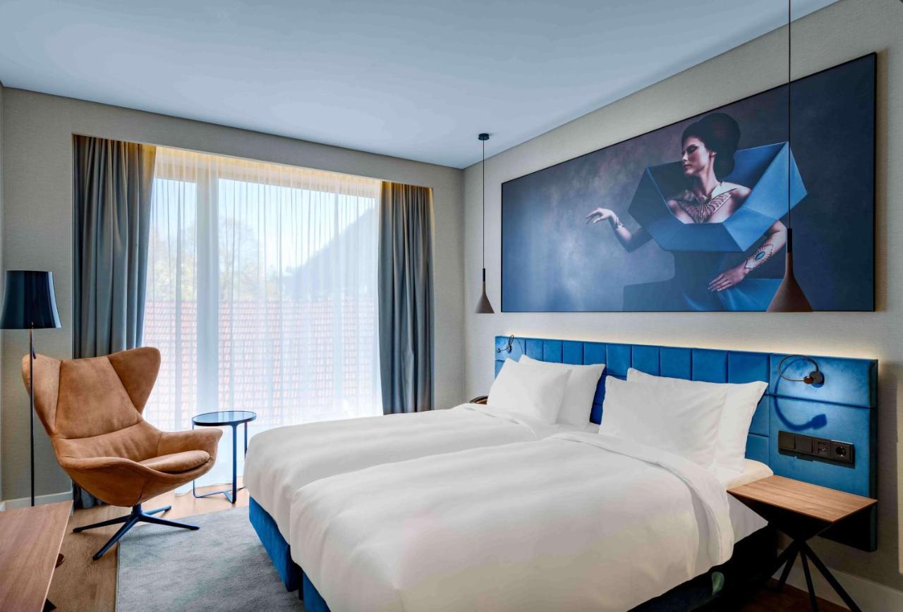 Radisson Blu Aurum Hotel, Brasov Luaran gambar A room at the hotel